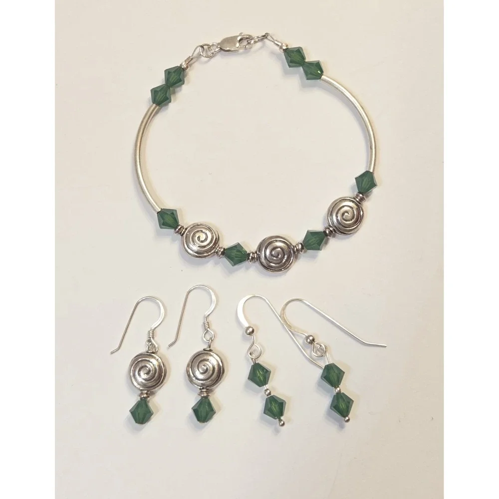 Unique Sterling Silver & Green Crystal Bracelet & 2 Pairs Of Earrings Set